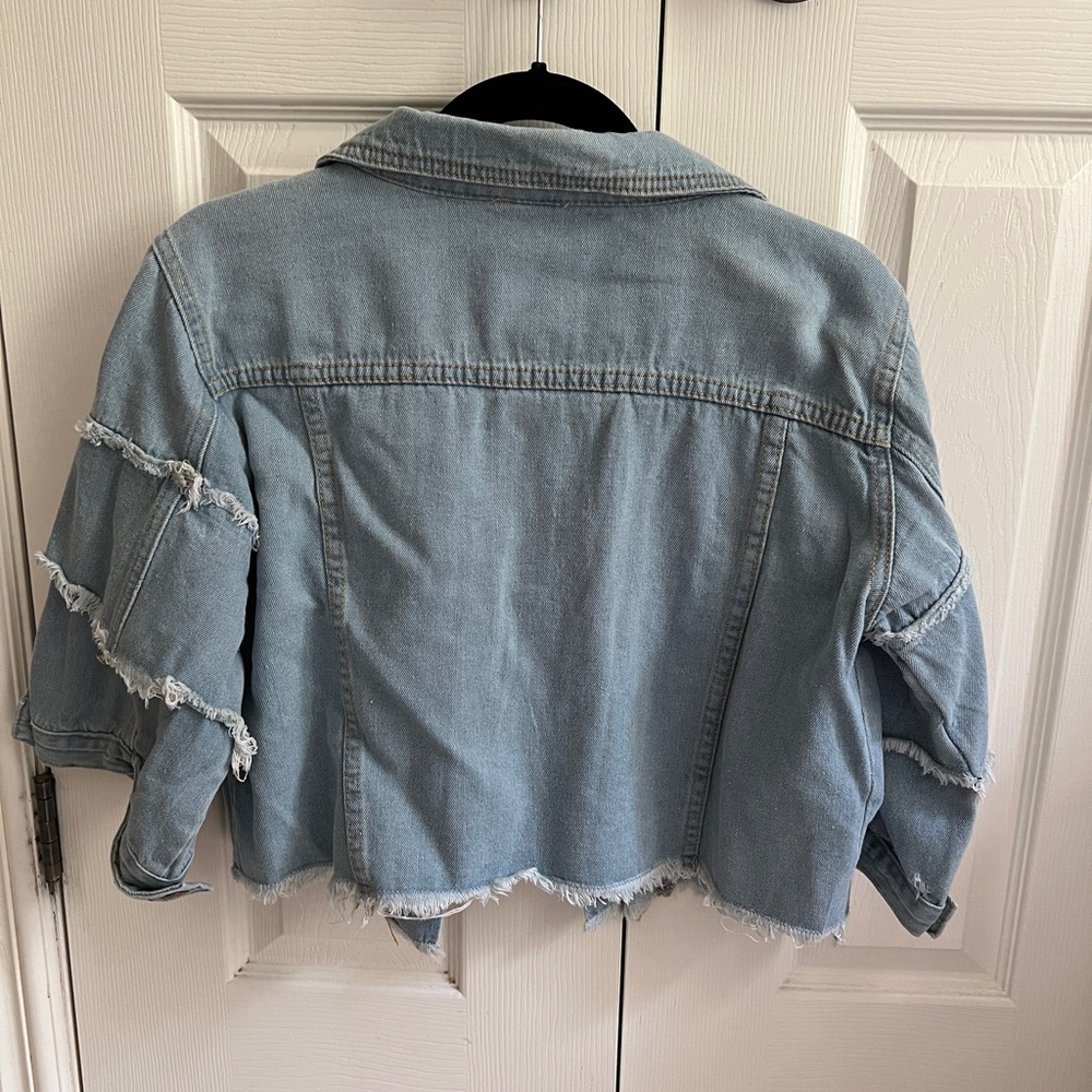 Cropped Denim Jacket - Picture 6 of 7